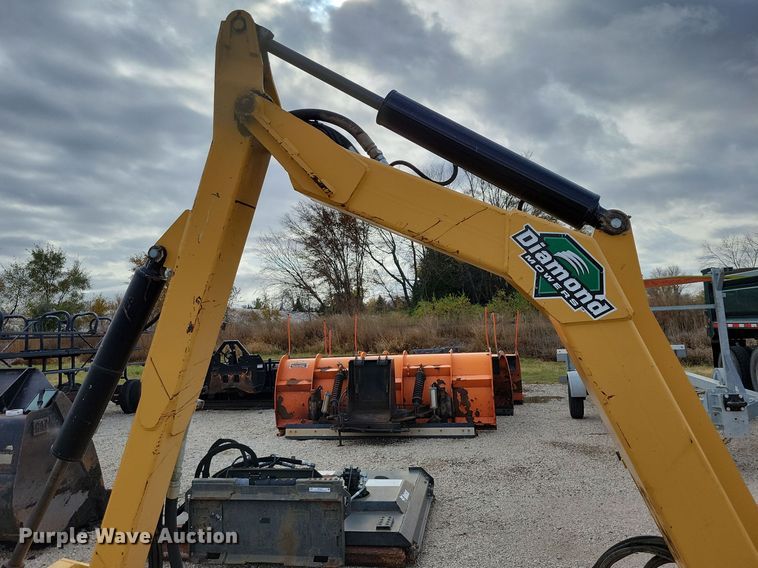 image for item OH9335 Diamond side boom rotary mower