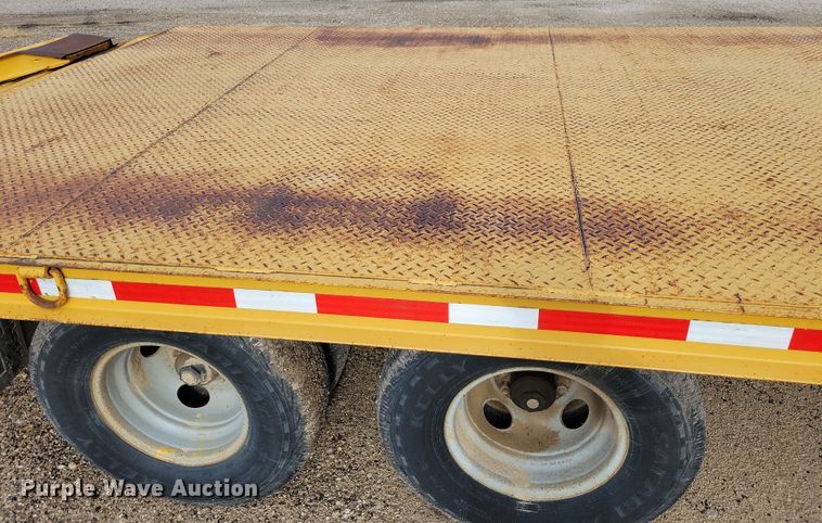 image for item OH9337 1987 LKI 92LT equipment trailer