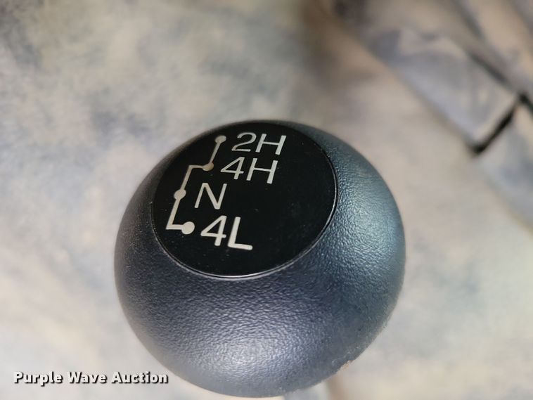 image for item OH9346 2002 Ford F450 Super Duty XLT Crew Cab flatbed truck