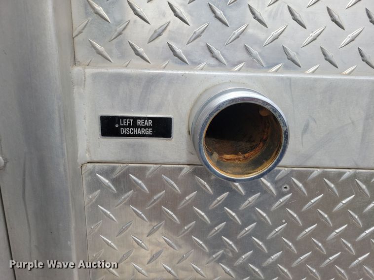 image for item OH9347 1986 GMC C7000 pumper fire truck