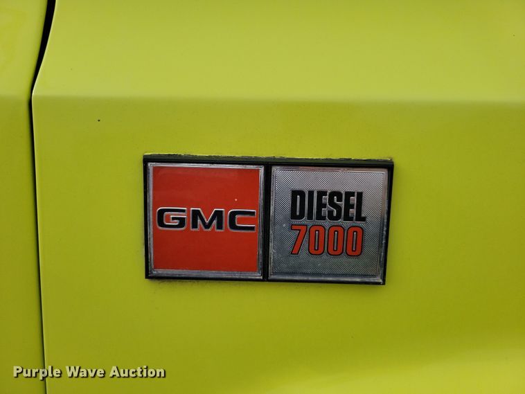 image for item OH9347 1986 GMC C7000 pumper fire truck