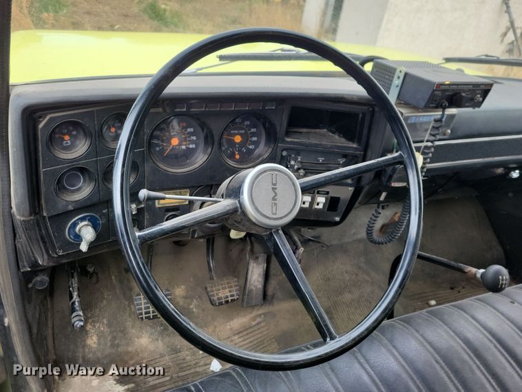 image for item OH9347 1986 GMC C7000 pumper fire truck