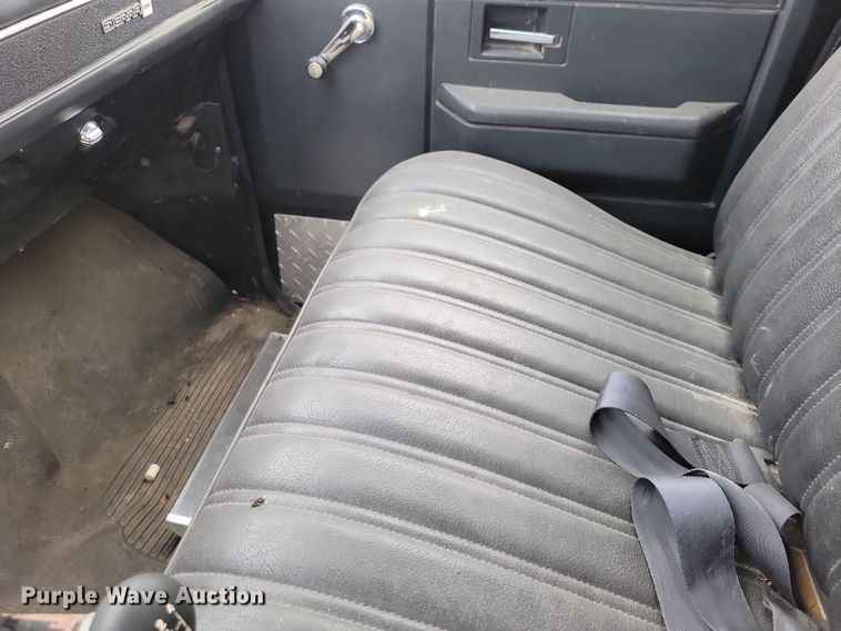 image for item OH9347 1986 GMC C7000 pumper fire truck