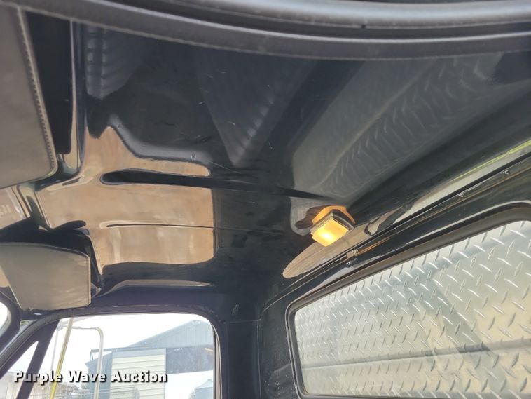 image for item OH9347 1986 GMC C7000 pumper fire truck