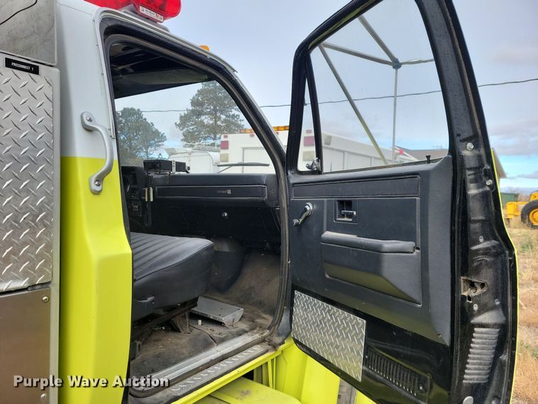 image for item OH9347 1986 GMC C7000 pumper fire truck