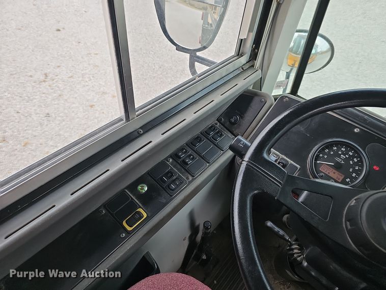 image for item OJ9025 2009 Blue Bird All American school bus