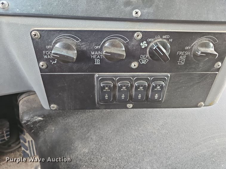 image for item OJ9025 2009 Blue Bird All American school bus