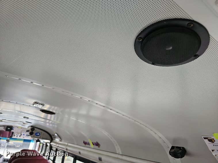 image for item OJ9025 2009 Blue Bird All American school bus