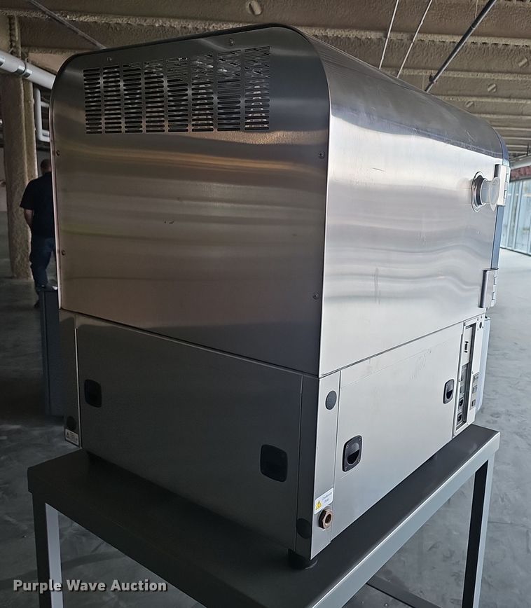 image for item OJ9049 2009 Espec BTZ-133 benchtop test chamber