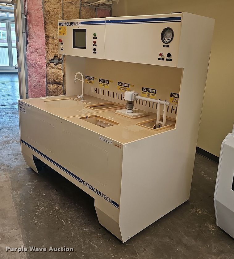 image for item OJ9051 2000 Reynolds Tech wet bench