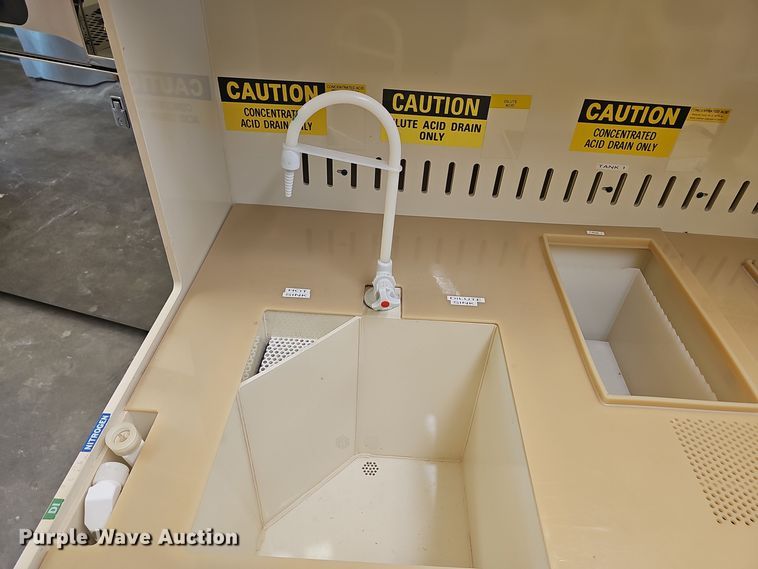 image for item OJ9051 2000 Reynolds Tech wet bench