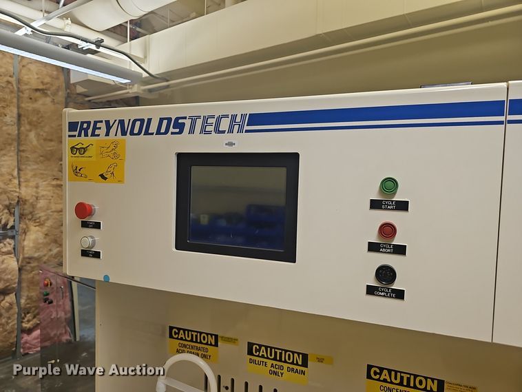 image for item OJ9051 2000 Reynolds Tech wet bench