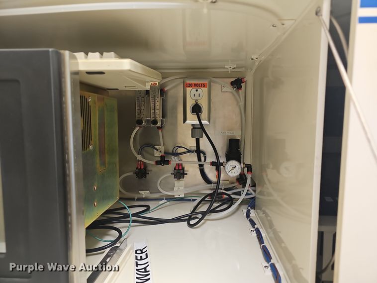 image for item OJ9051 2000 Reynolds Tech wet bench