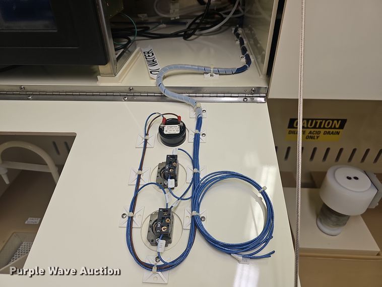 image for item OJ9051 2000 Reynolds Tech wet bench