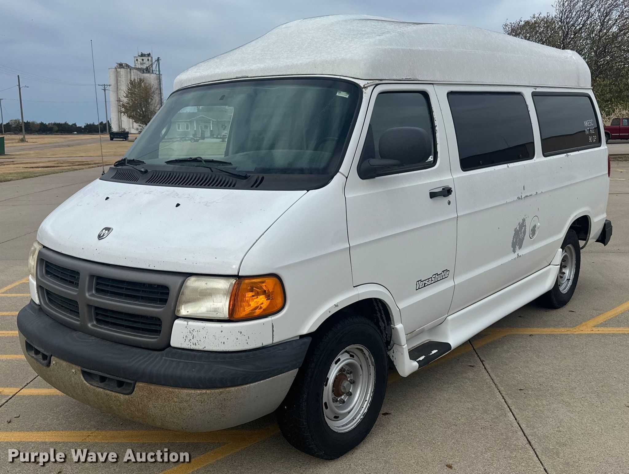 2002 Dodge Ram Van 3500 handicap accessible van in Oakley, KS