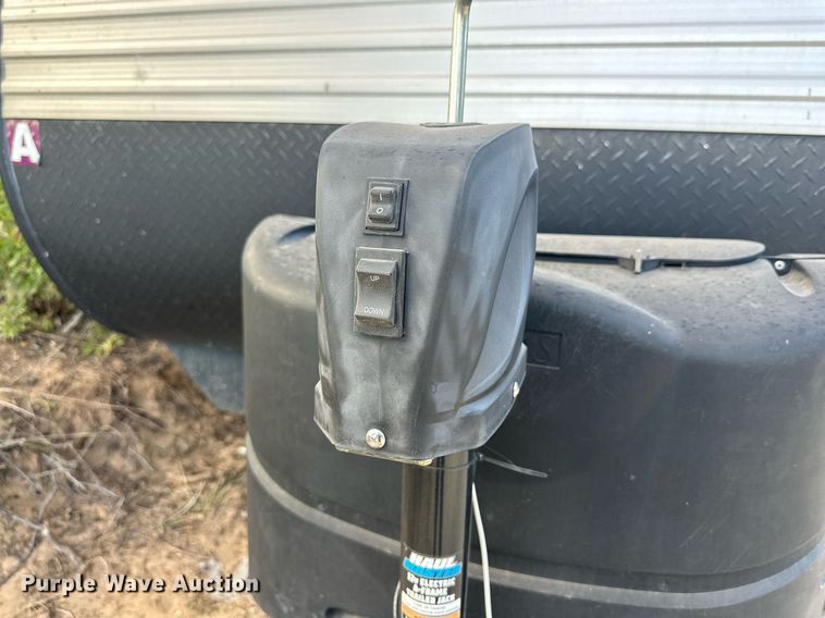 image for item DD3433 2019 Forrest River Salem FSX toy hauler camper