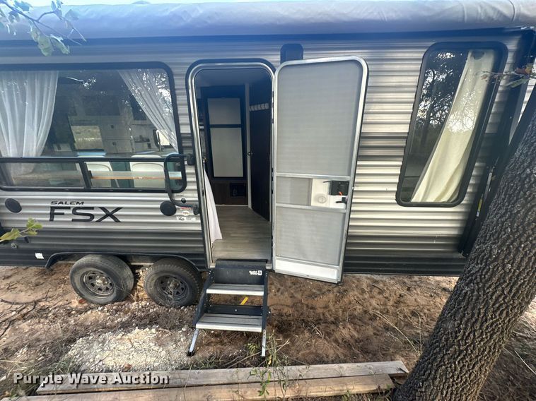 image for item DD3433 2019 Forrest River Salem FSX toy hauler camper