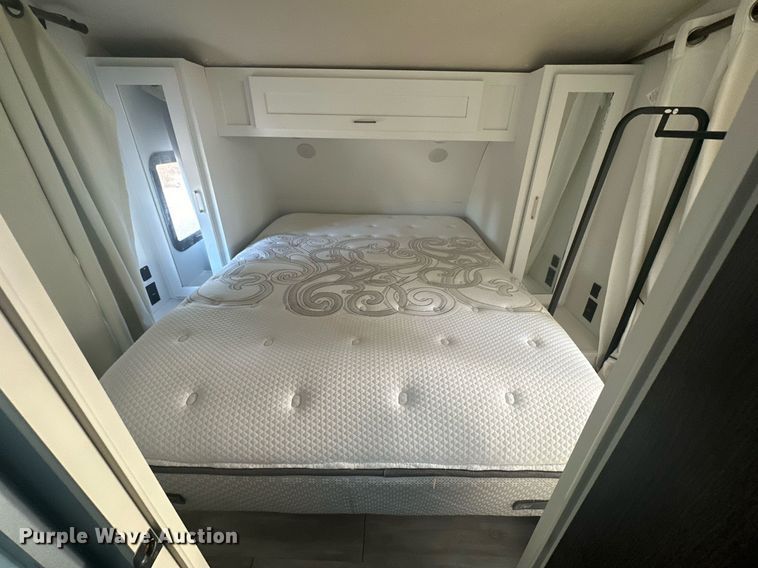 image for item DD3433 2019 Forrest River Salem FSX toy hauler camper