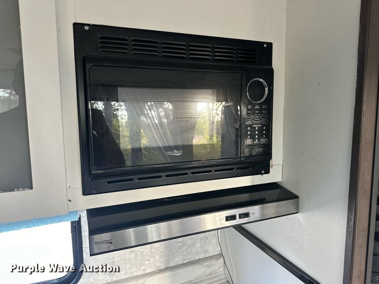 image for item DD3433 2019 Forrest River Salem FSX toy hauler camper