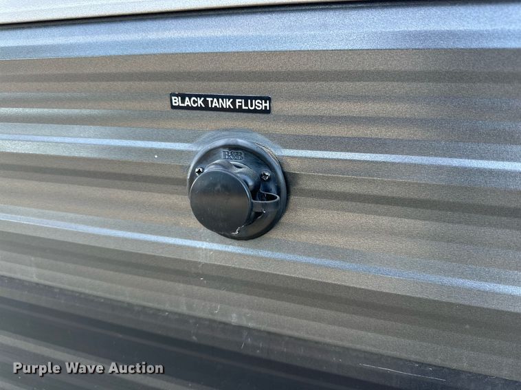 image for item DD3433 2019 Forrest River Salem FSX toy hauler camper