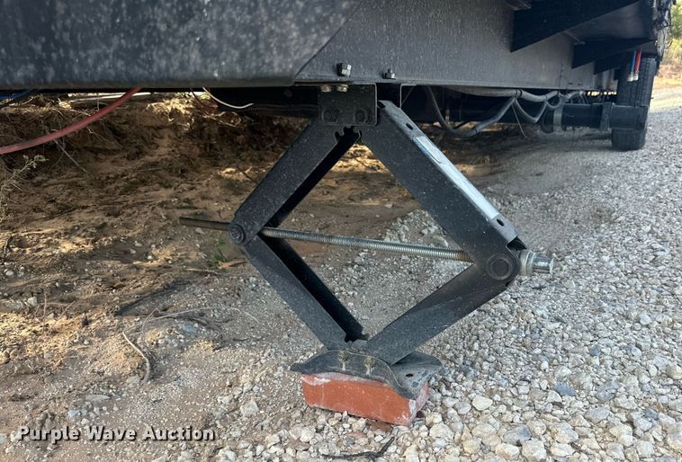 image for item DD3433 2019 Forrest River Salem FSX toy hauler camper