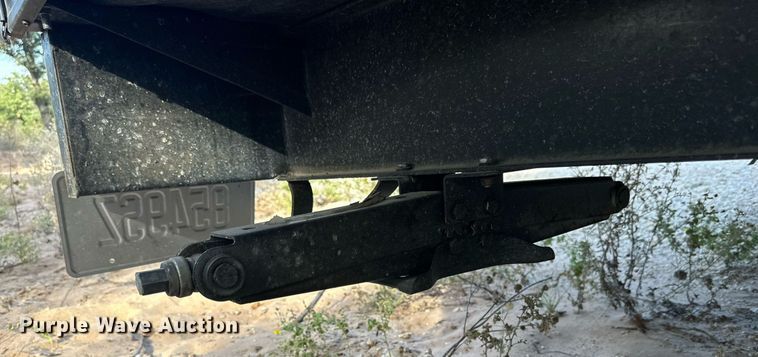 image for item DD3433 2019 Forrest River Salem FSX toy hauler camper