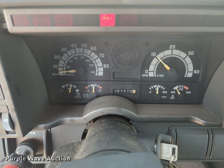 image for item DL1051 1996 GMC 7C500 box truck