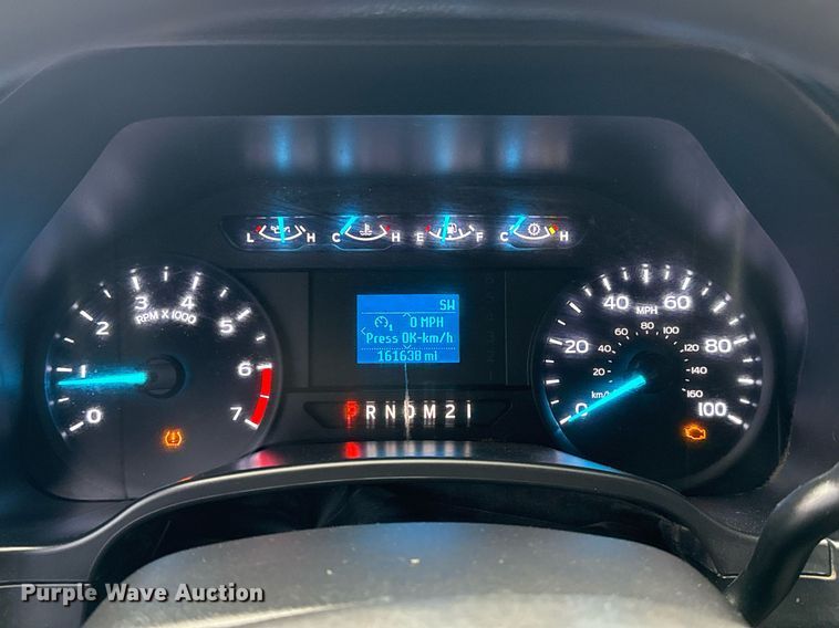 image for item DO7620 2018 Ford F250 Super Duty SuperCab pickup truck