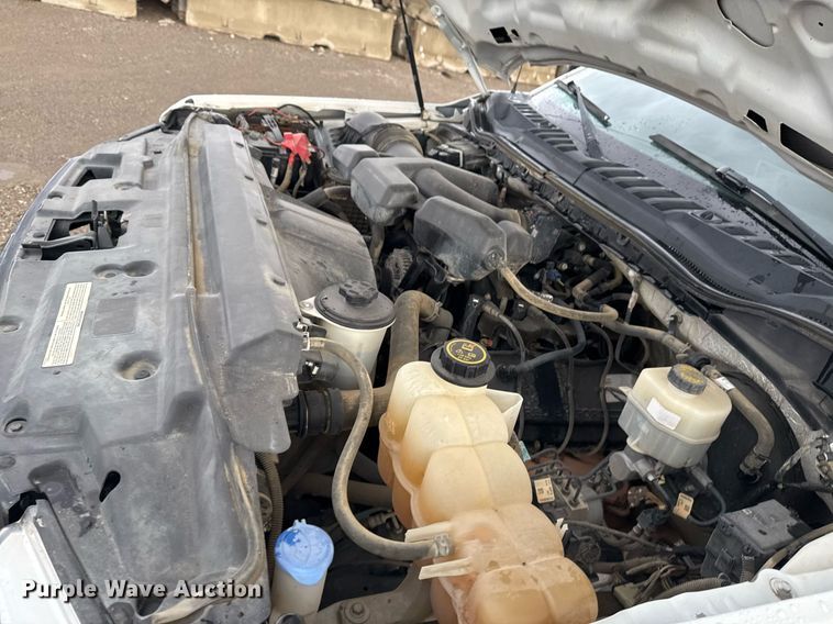 image for item DO7620 2018 Ford F250 Super Duty SuperCab pickup truck