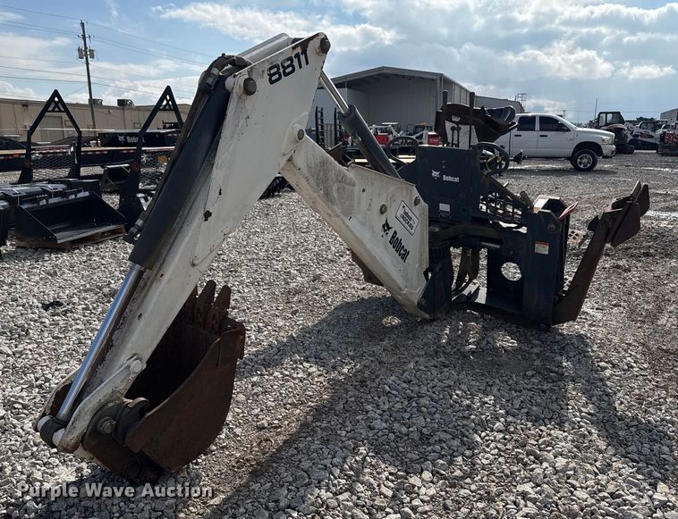 image for item DO7630 Bobcat 8811 backhoe attachment