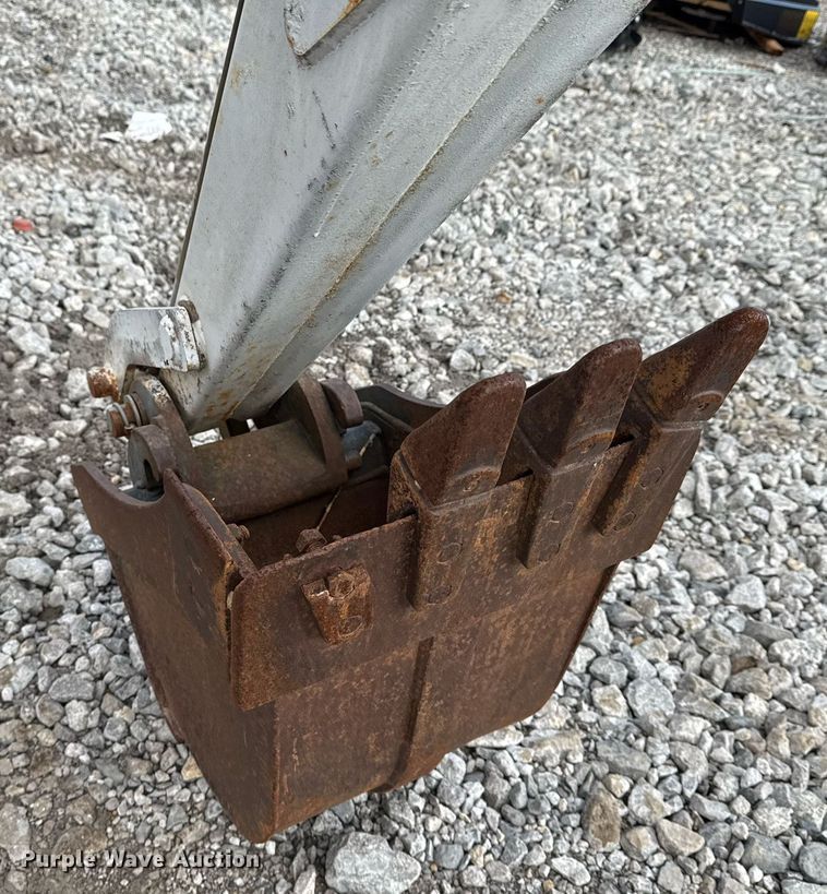 image for item DO7630 Bobcat 8811 backhoe attachment