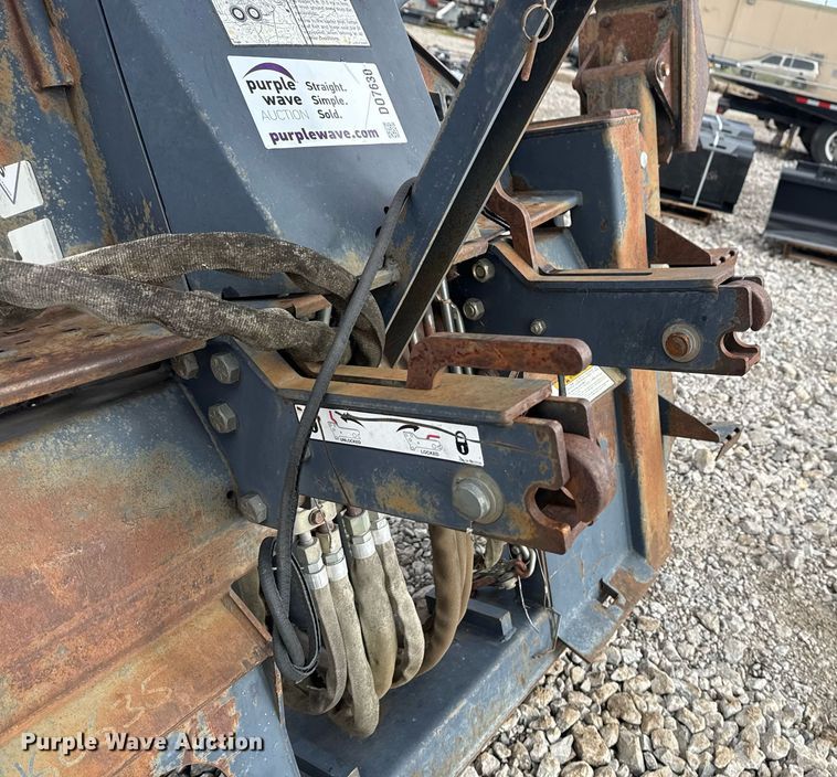 image for item DO7630 Bobcat 8811 backhoe attachment