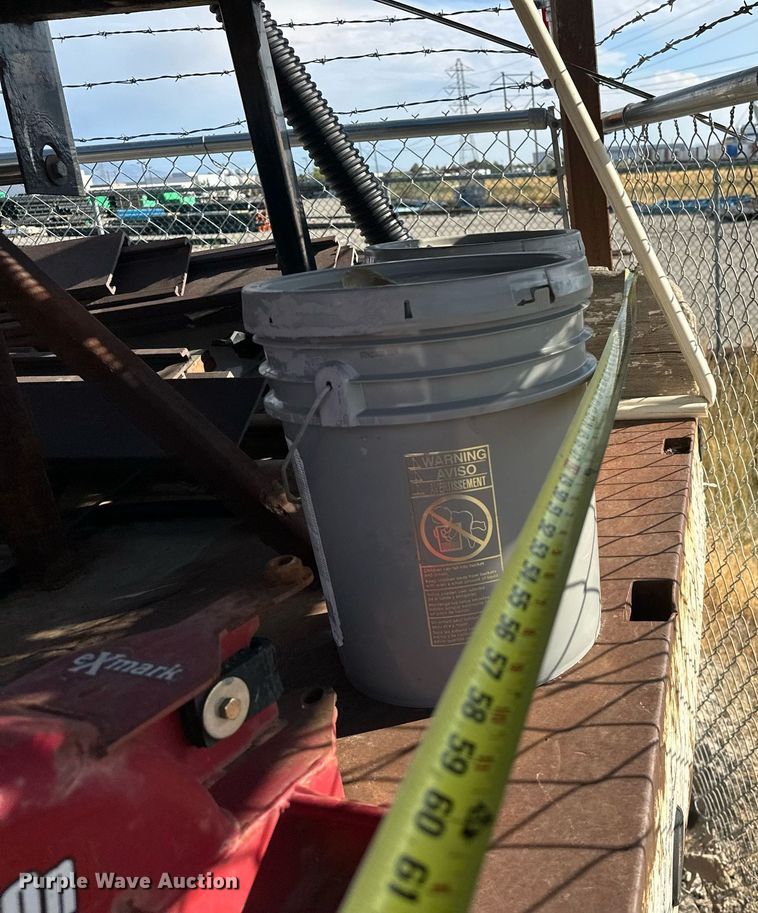 image for item DP3356 1994 GMC Topkick C5500 dump flatbed truck