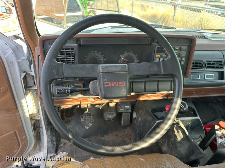 image for item DP3356 1994 GMC Topkick C5500 dump flatbed truck