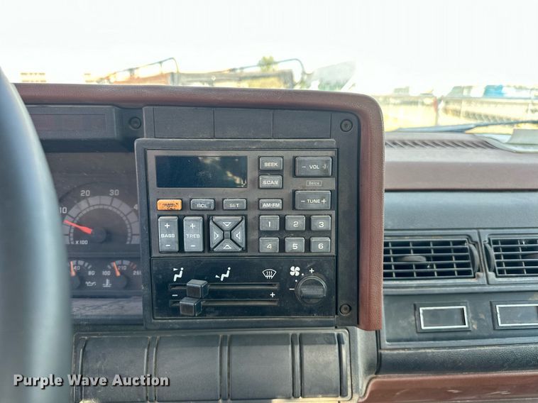 image for item DP3356 1994 GMC Topkick C5500 dump flatbed truck