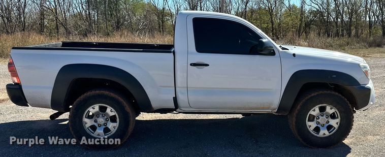 image for item DP5941 2014 Toyota Tacoma pickup truck