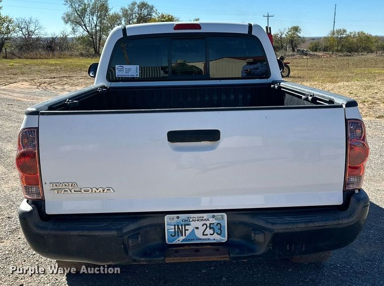 image for item DP5941 2014 Toyota Tacoma pickup truck