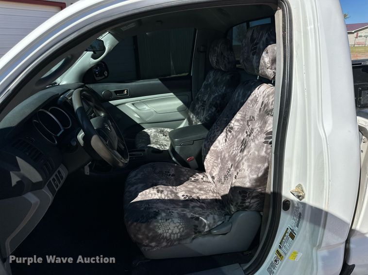 image for item DP5941 2014 Toyota Tacoma pickup truck