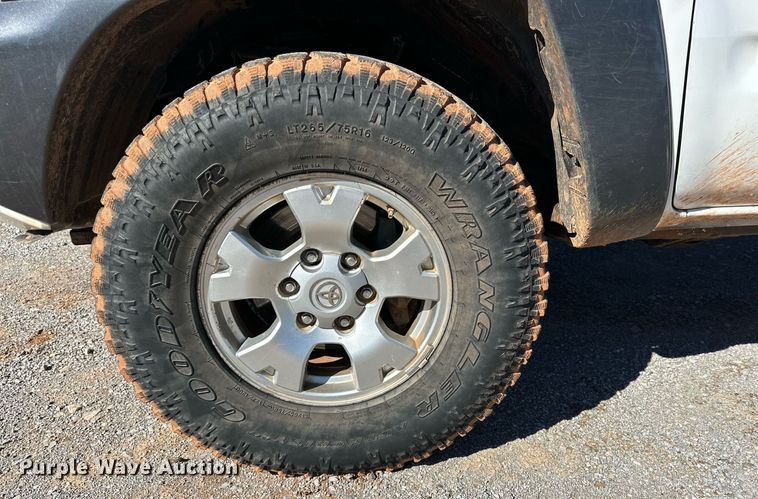 image for item DP5941 2014 Toyota Tacoma pickup truck