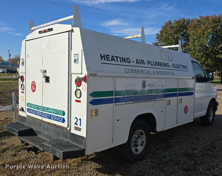 image for item DQ5283 2006 Chevrolet Express 3500 utility van