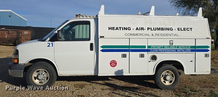 image for item DQ5283 2006 Chevrolet Express 3500 utility van