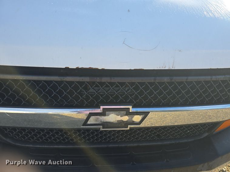 image for item DQ5283 2006 Chevrolet Express 3500 utility van