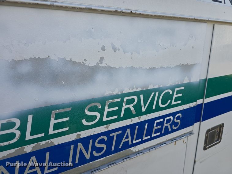 image for item DQ5283 2006 Chevrolet Express 3500 utility van