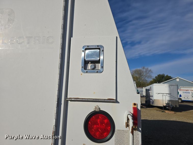 image for item DQ5283 2006 Chevrolet Express 3500 utility van