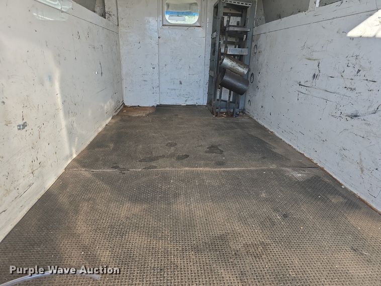 image for item DQ5283 2006 Chevrolet Express 3500 utility van