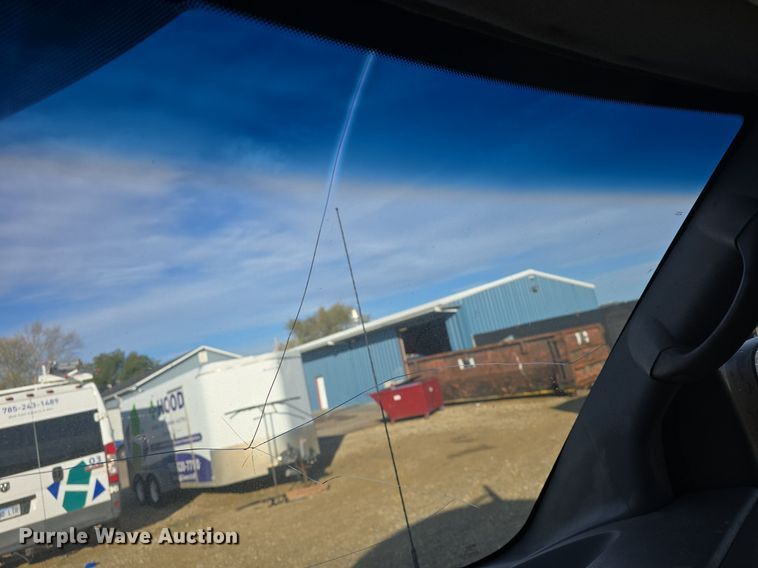 image for item DQ5283 2006 Chevrolet Express 3500 utility van