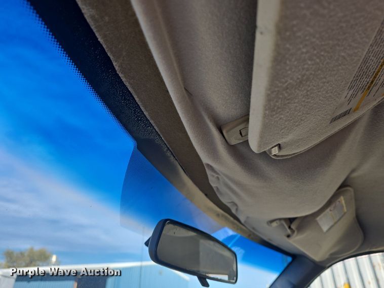 image for item DQ5283 2006 Chevrolet Express 3500 utility van