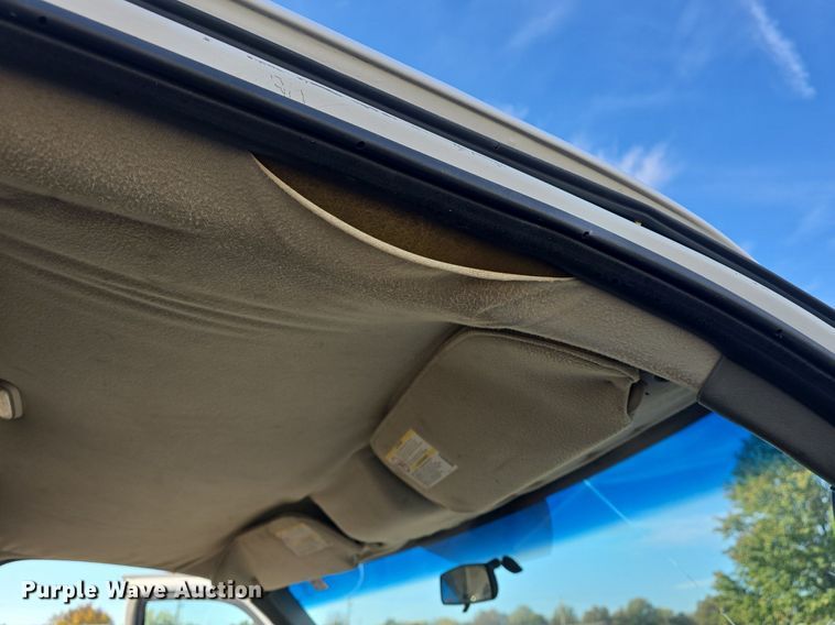 image for item DQ5283 2006 Chevrolet Express 3500 utility van