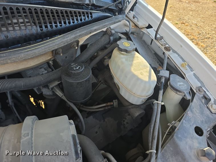 image for item DQ5283 2006 Chevrolet Express 3500 utility van