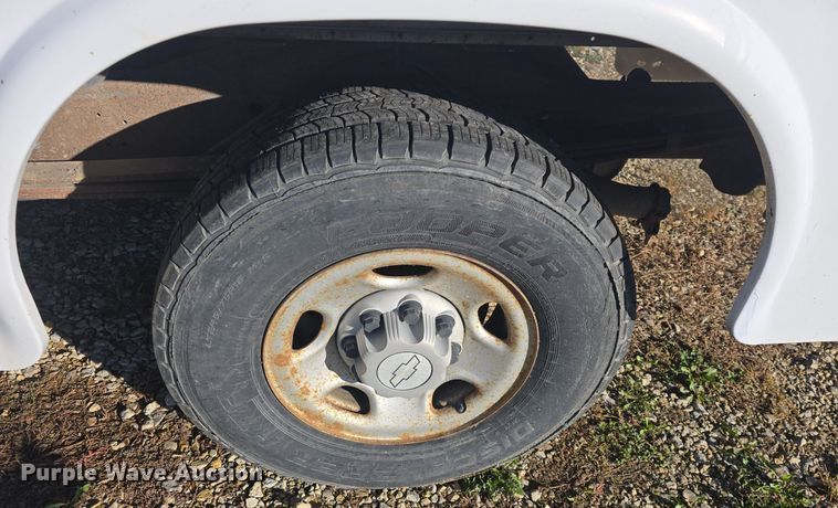 image for item DQ5283 2006 Chevrolet Express 3500 utility van